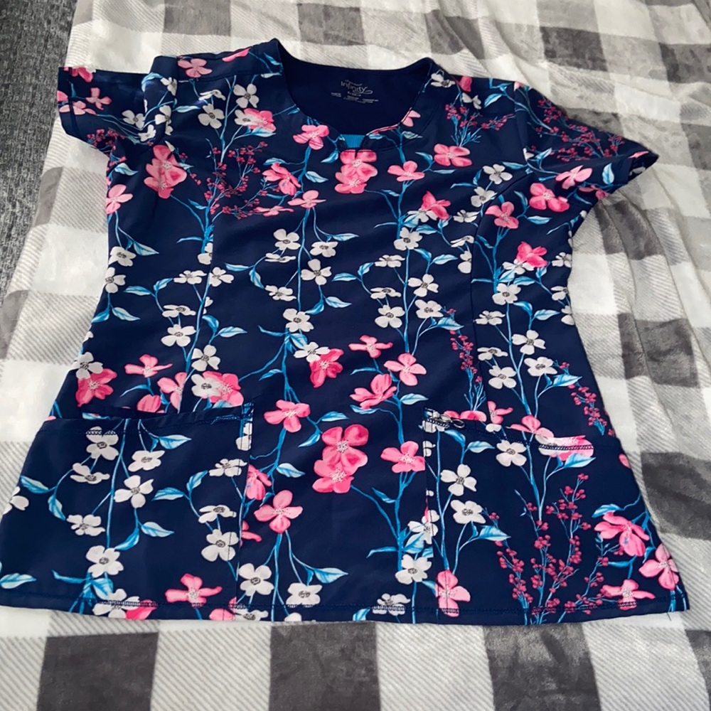 Scrub top